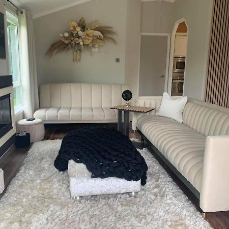 The Lodge At Haggerston Castle Beal Екстериор снимка